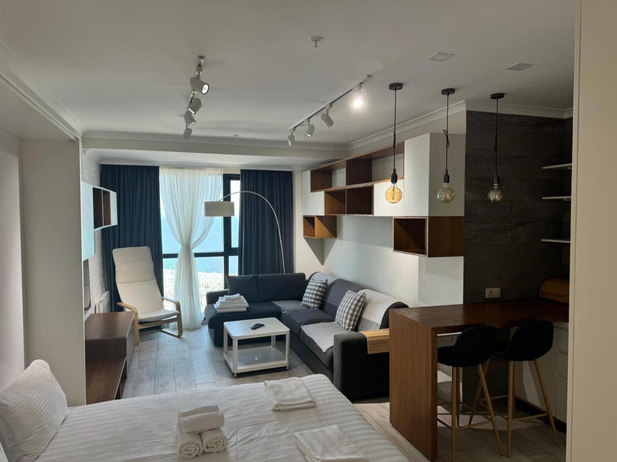 Apartment In Porta Batumi Tower - Housity