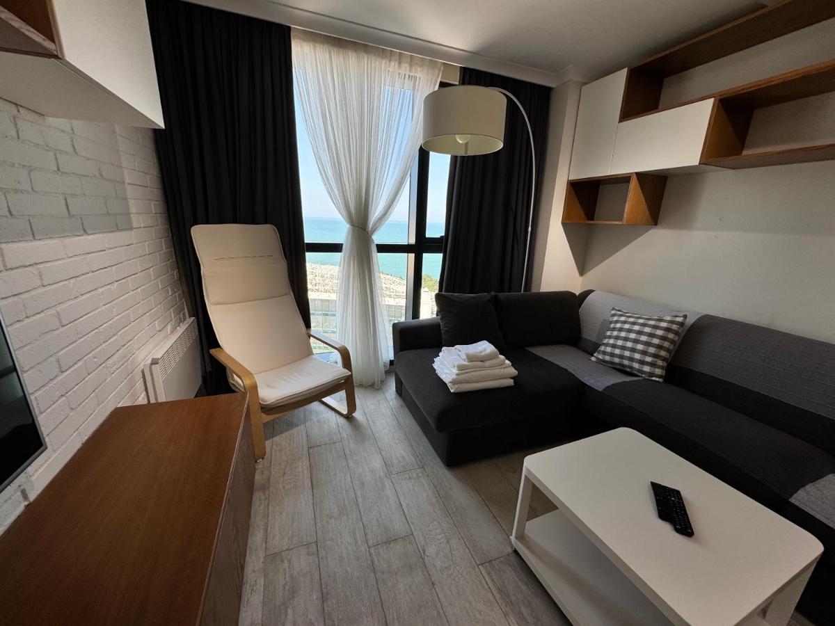 Apartment In Porta Batumi Tower - Housity