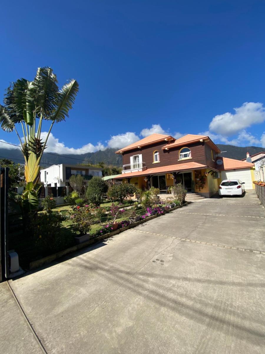 Villa Passiflora - Hizvo