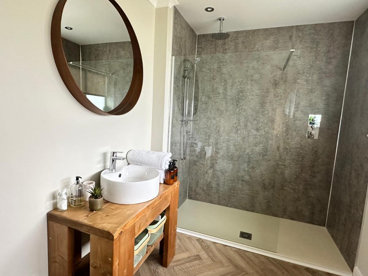 White House Farm - Beautiful Self Contained Courtyard Rooms - Housity