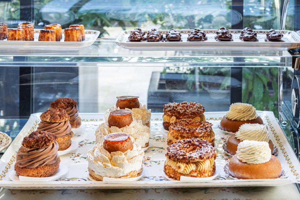 Nourriture dans l'hôtel ou à proximité