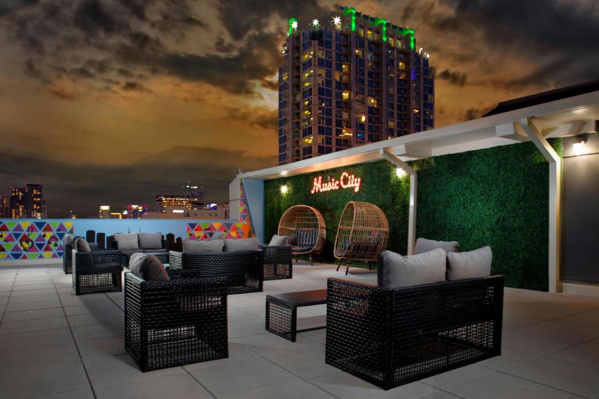 Aloft Nashville West End - Housity