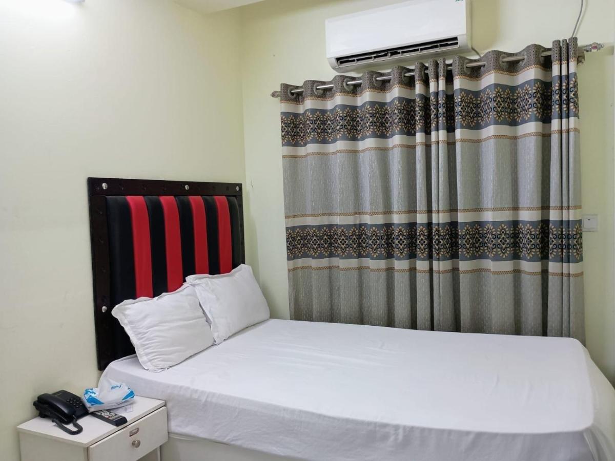 Hotel White Stone - Housity
