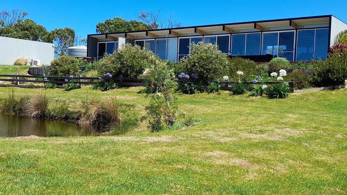 Pelican Point Sanctuary - Housity