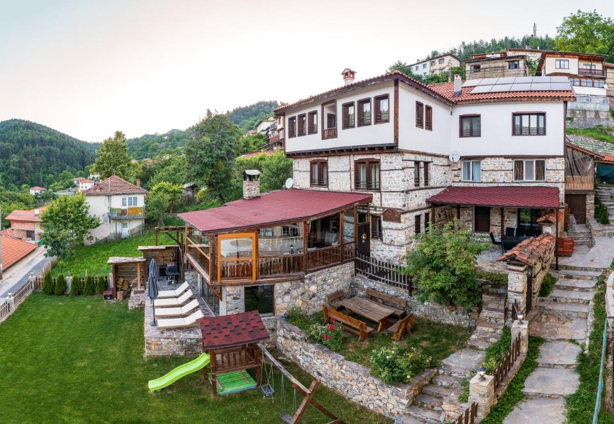 Valkanovi House - Housity
