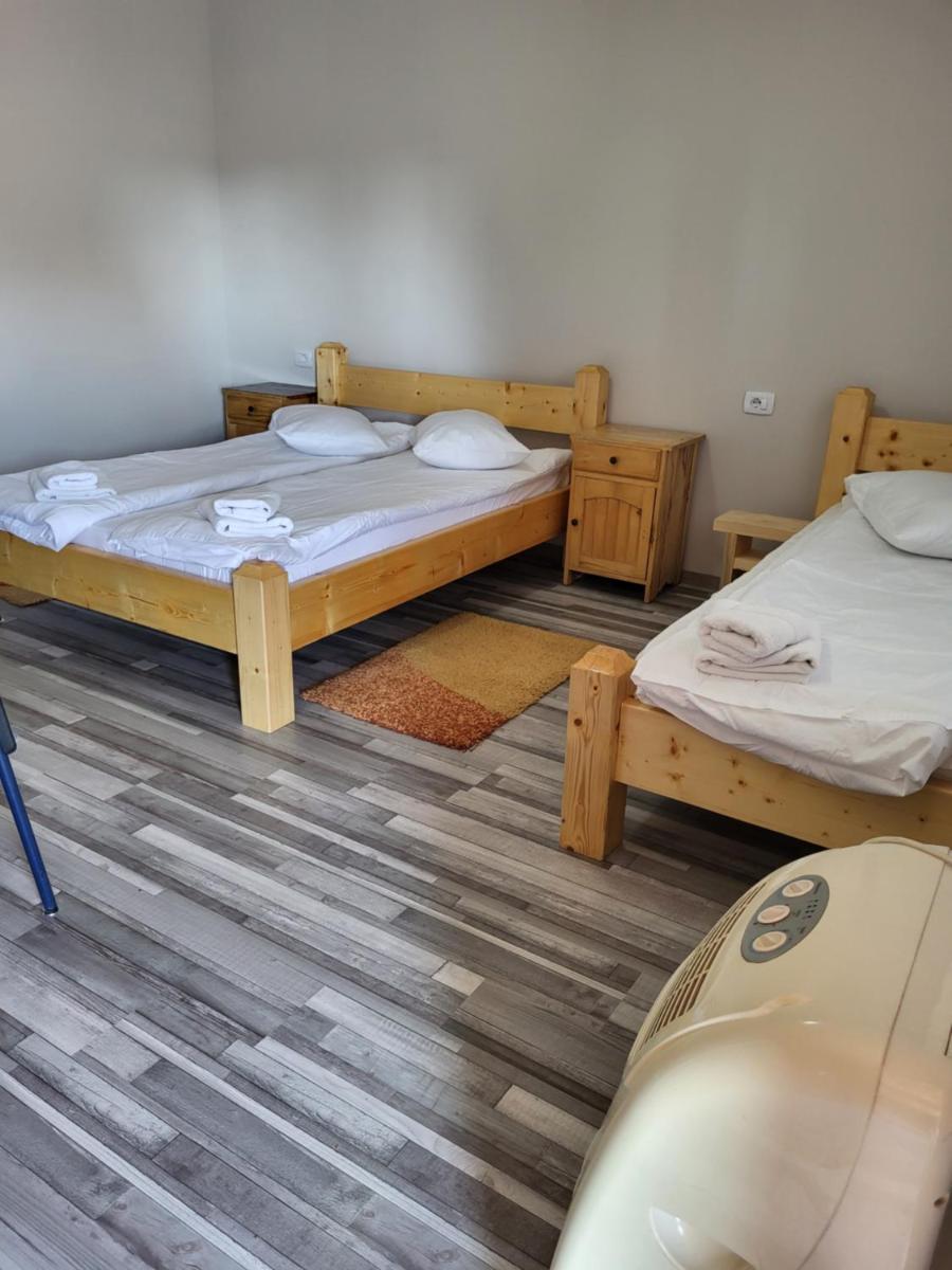 Cabanele TISA - Housity