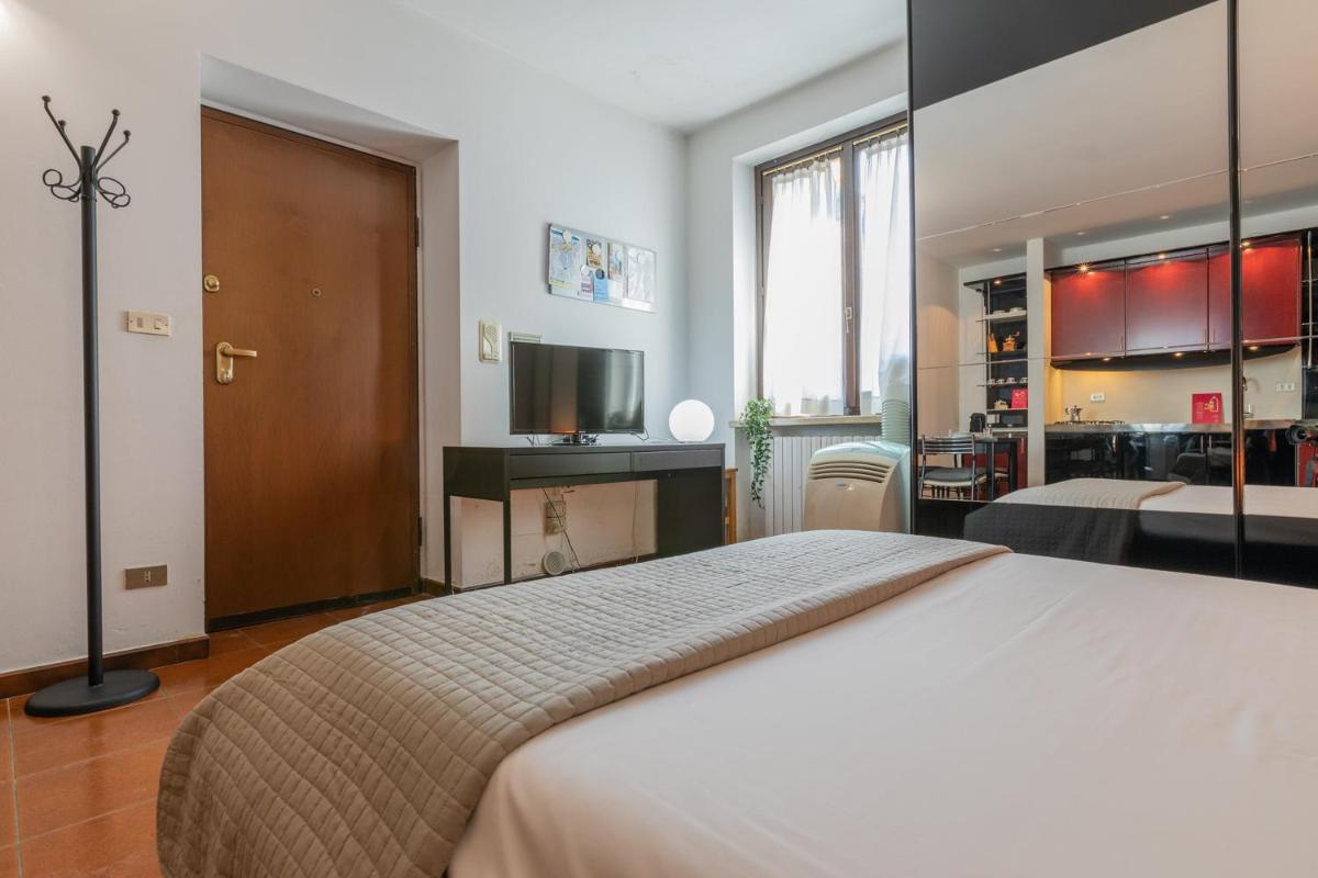 Studio S. Tommaso a Piazza Castello by Wonderful Italy - Housity