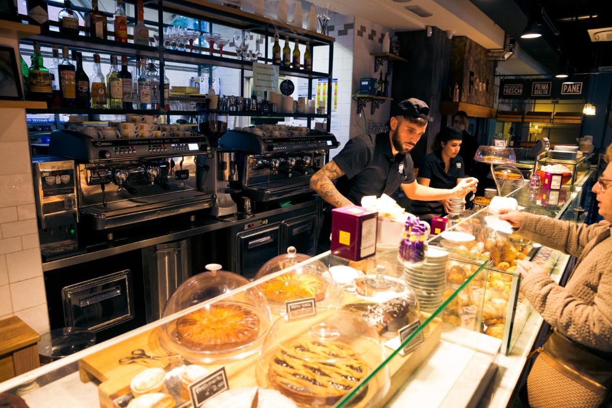 Amalia Bakery Home - Housity