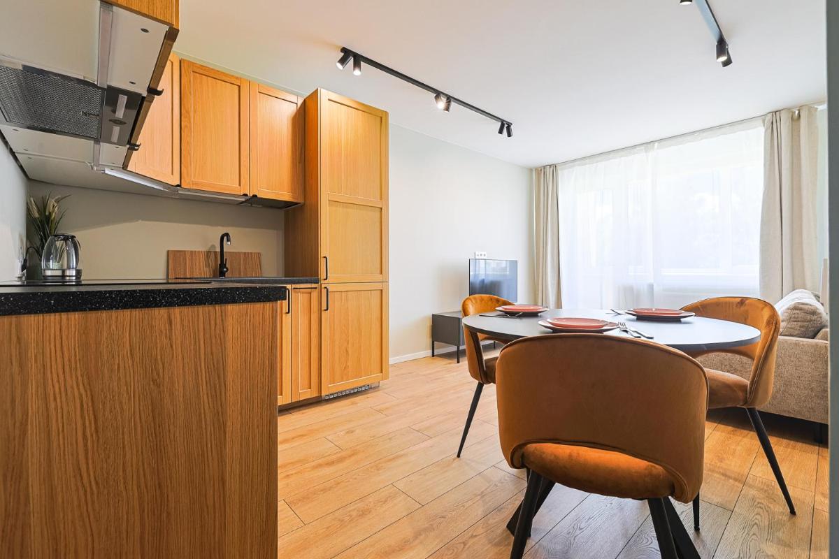 ᴄᴏʜᴏsᴛ I 2BD Apartment With Balcony - Housity