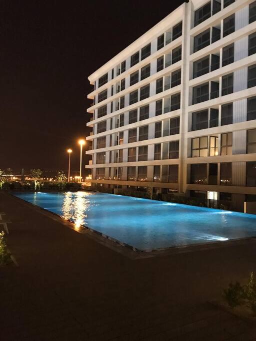 Suitetrails - Unique 2 BR Flat, Marassi Mall, with beach access