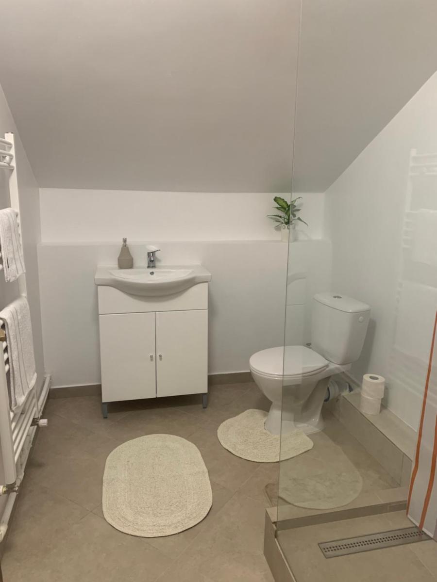 Casa din Vale - Housity
