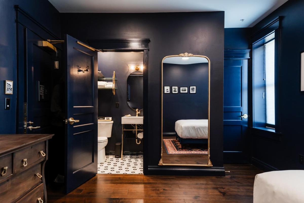The Hotel Melrose - Housity
