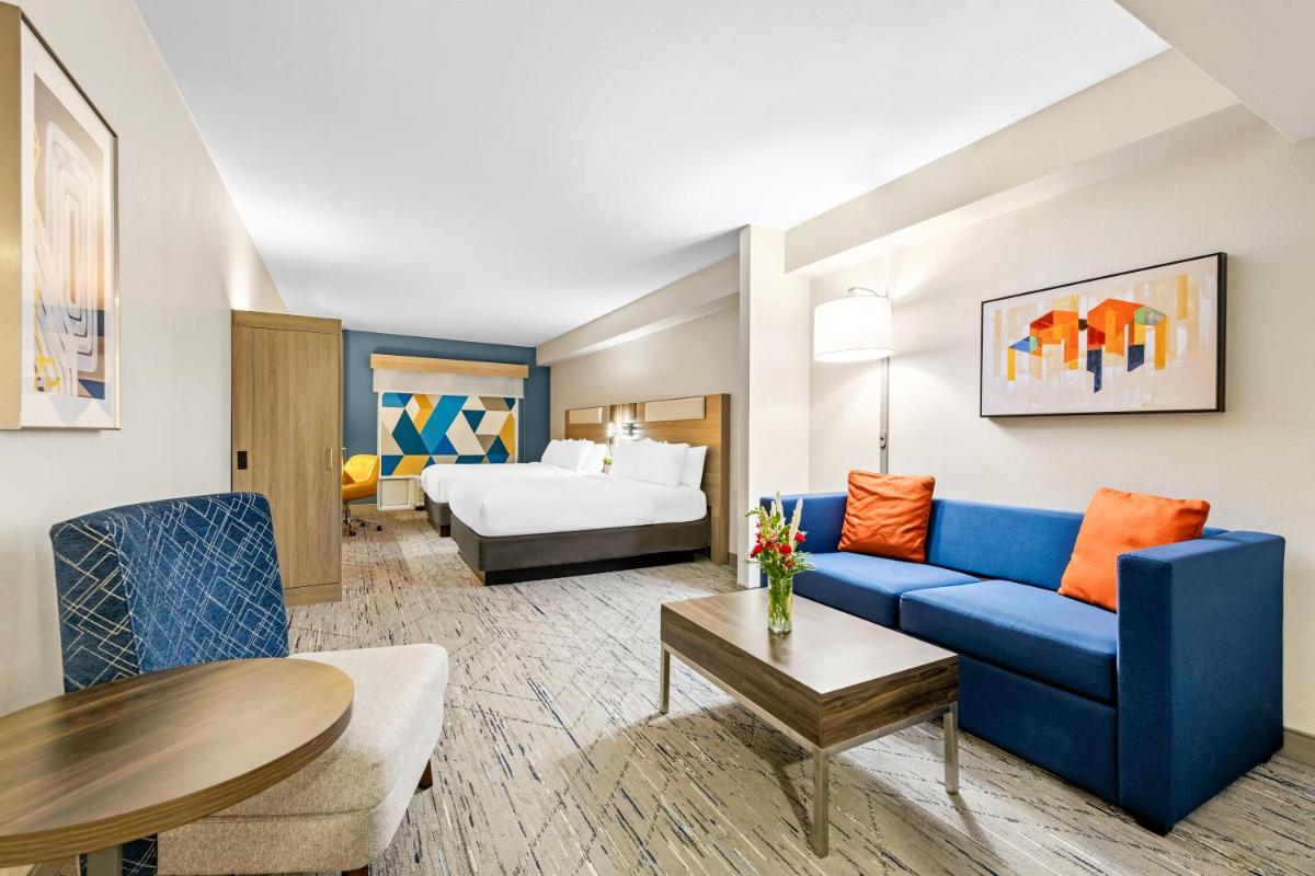 Holiday Inn Express & Suites Sylva / Dillsboro, an IHG Hotel - Housity