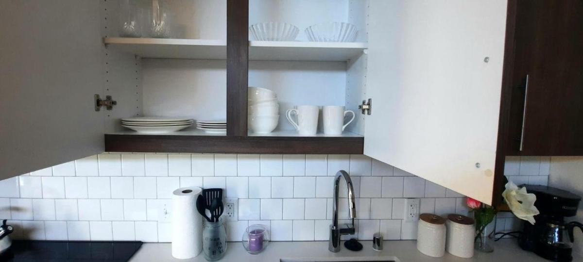 Sweet studios in downtown steps from Petco Park and Convention Center - Housity