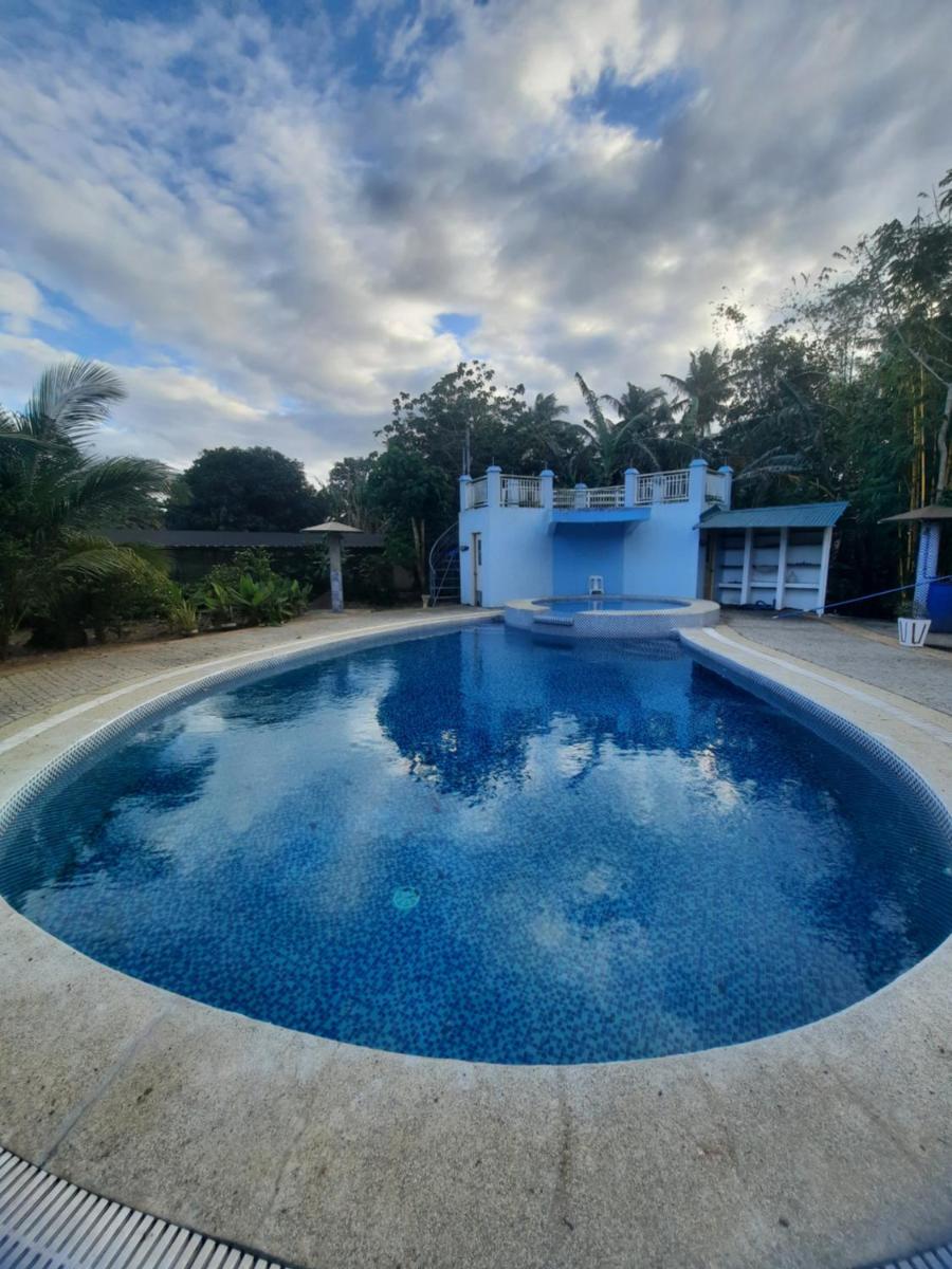 Villegas Organics and Hobby Eco-Tourism Farms - Housity
