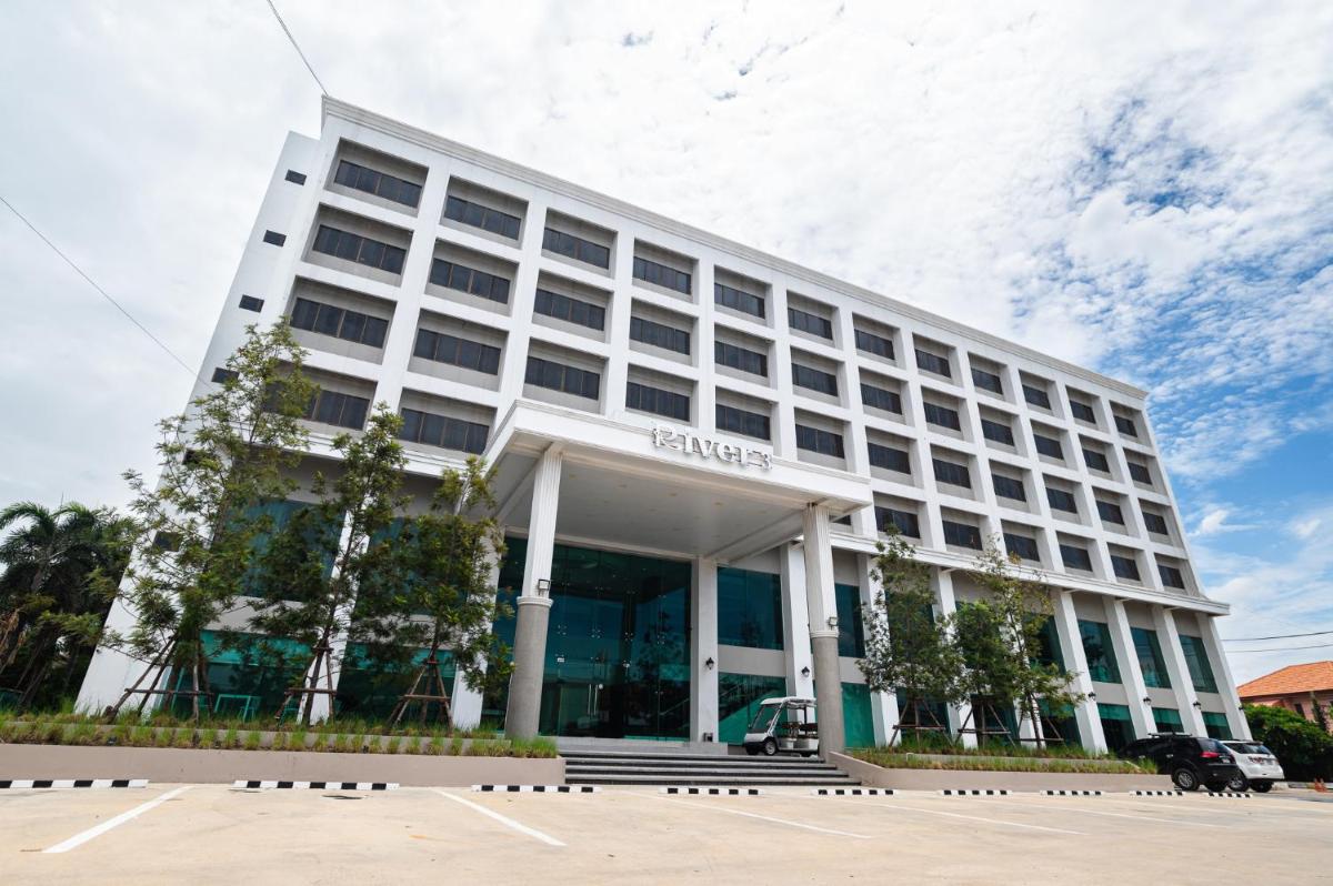 River Hotel - The Outstanding Venues Nakhon Pathom - Housity