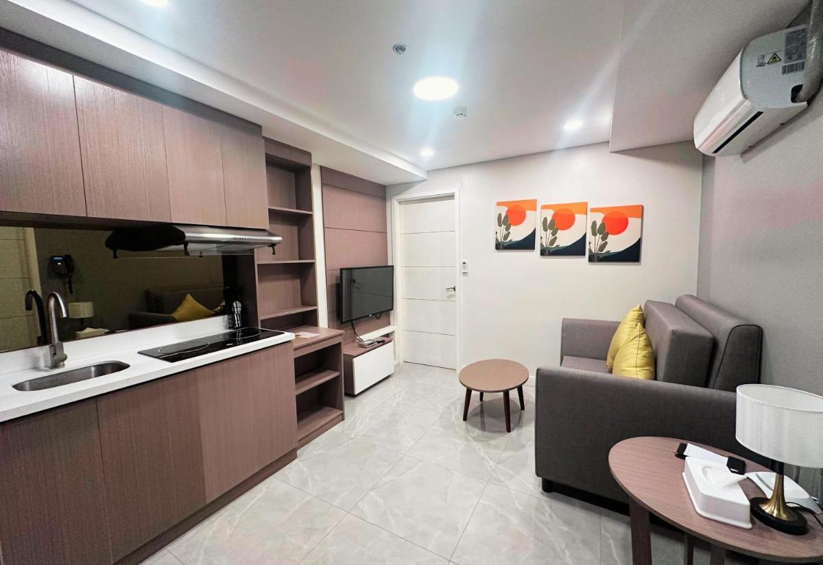 Hayat Sky Towers - Housity