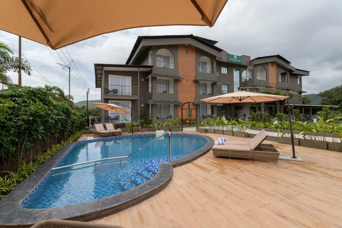 Stone Wood Hotel Amboli - Housity