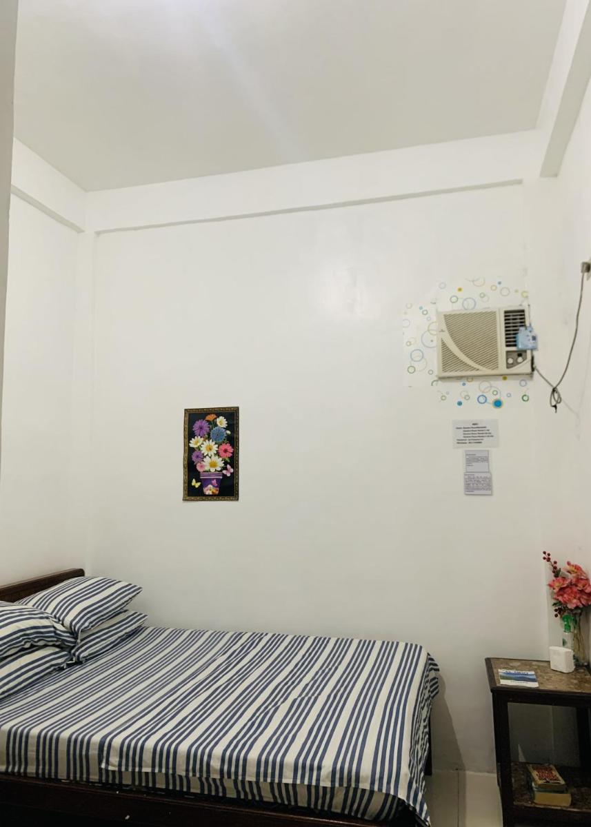 Queen's Room Rental 2 - Housity
