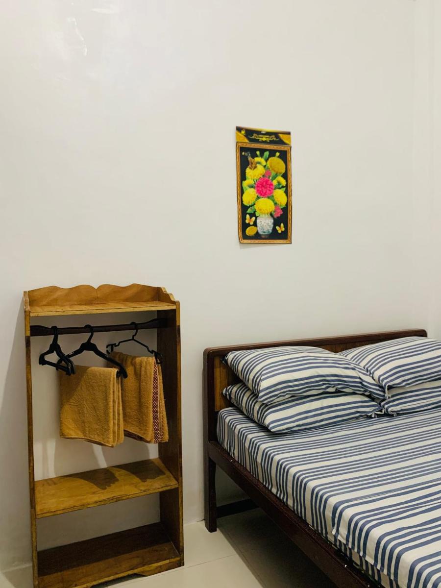 Queen's Room Rental 2 - Housity