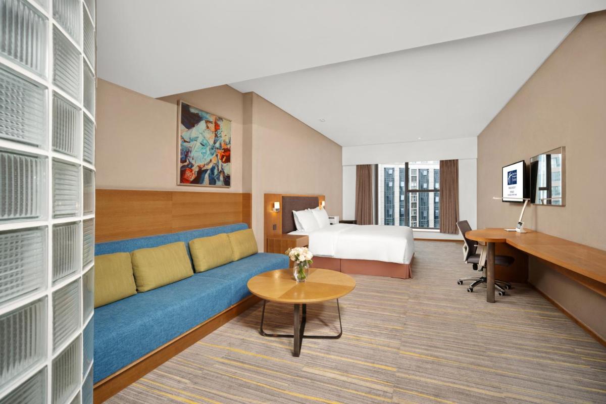 Holiday Inn Express Chengdu Airport Zone Free shuttle from Shuangliu International Airport to the hotel an IHG Hotel - Housity