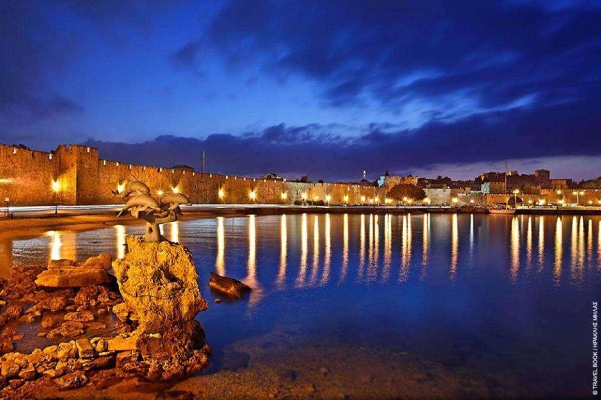 3 Charites Old Town - Housity