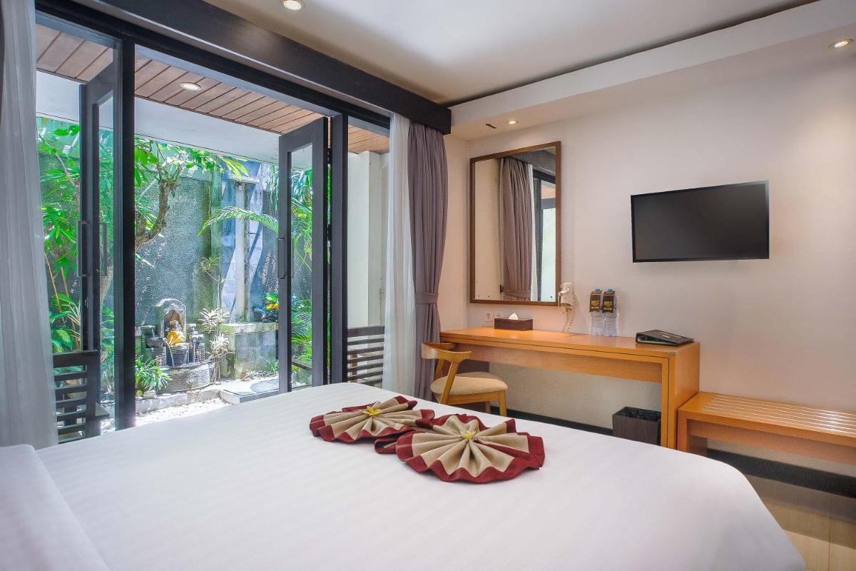 Royal Regantris Kuta - Housity
