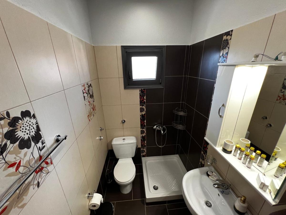 Suite Rooms - Fine Living - Housity