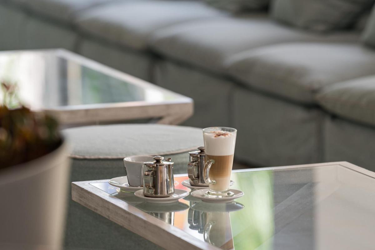 Utensilios para hacer té y café en Eurosalou & Spa