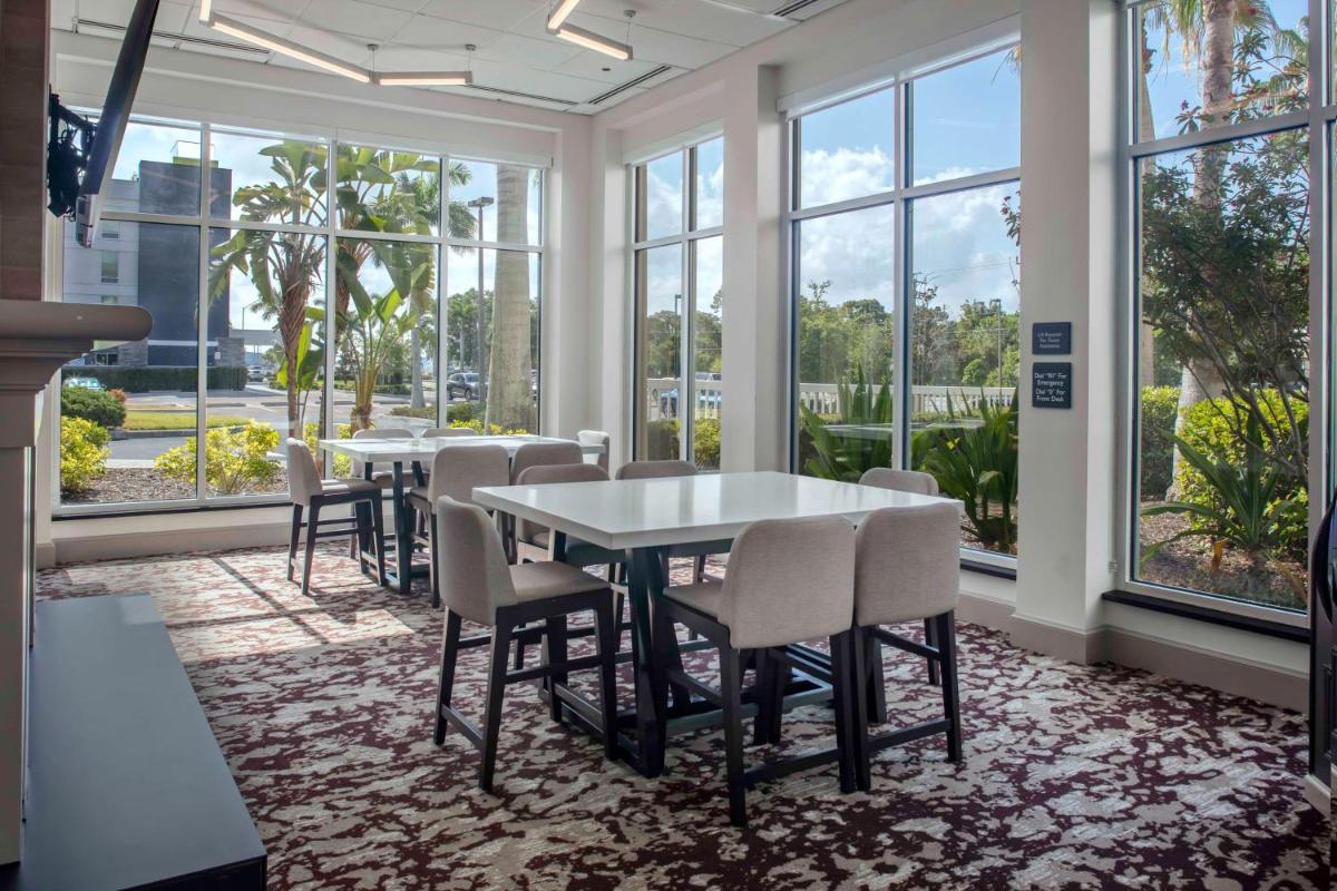 Hilton Garden Inn Sarasota-Bradenton Airport - Housity