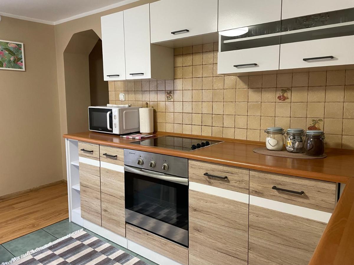 Country Rooms - Housity