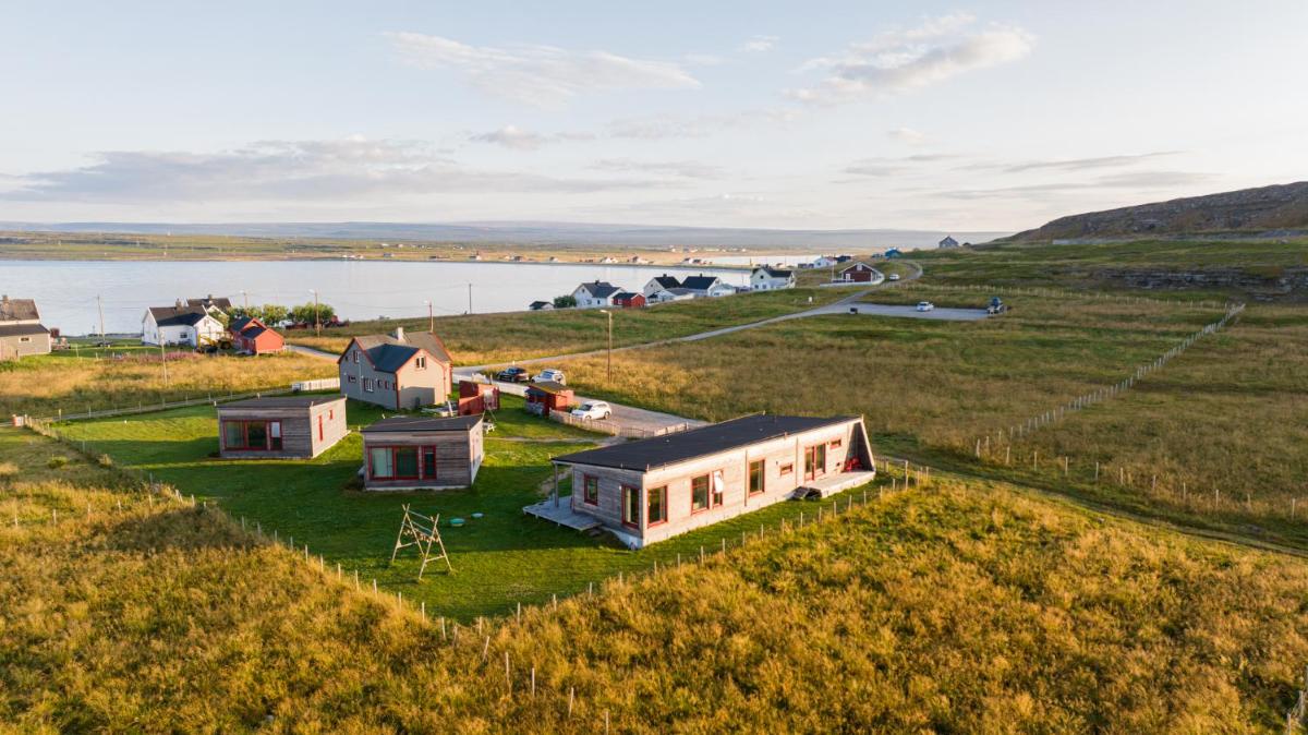 Ekker Island Arctic Lodge - Housity