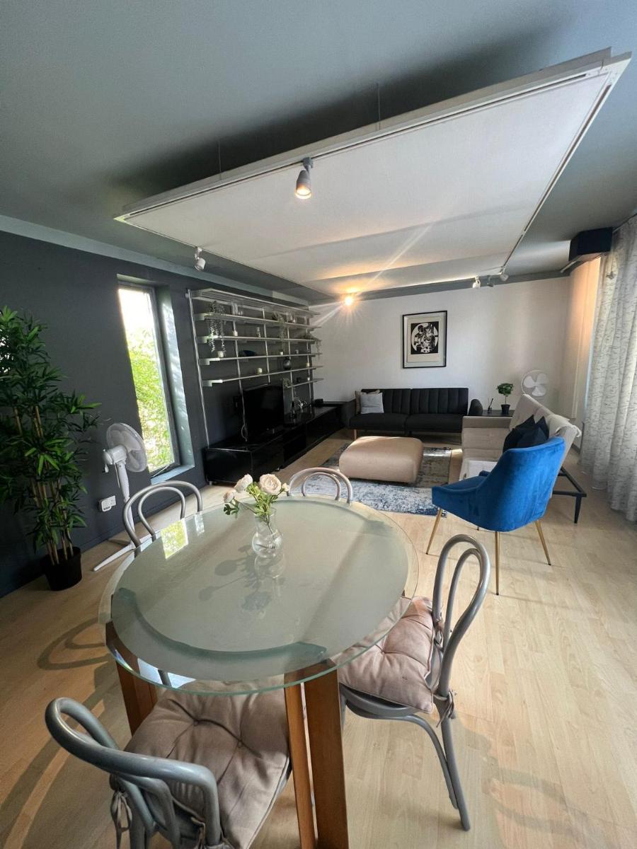 One Bed House in Camden Town - Housity