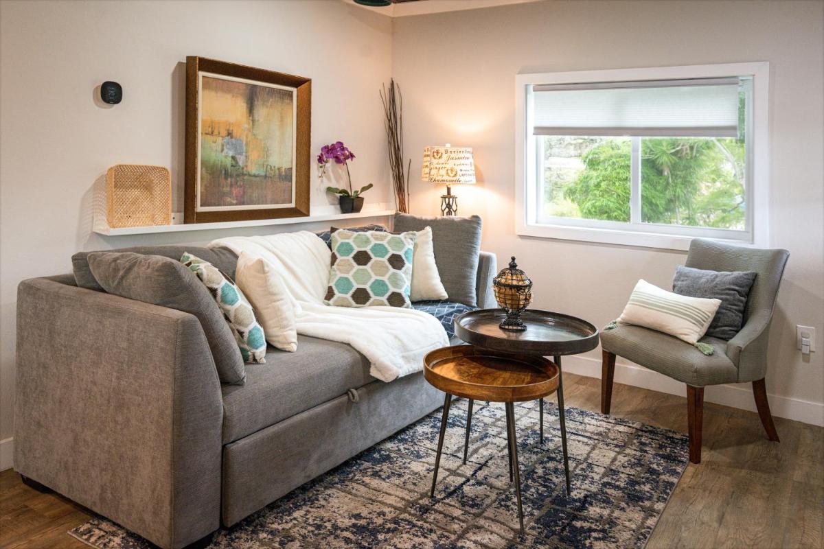 Shares View Luxury Apt - Housity