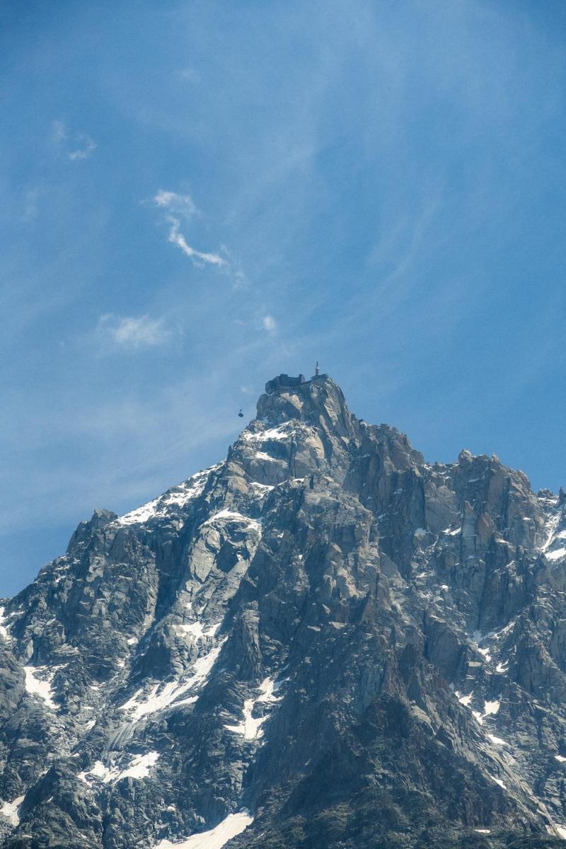 Vue générale sur la montagne ou vue sur la montagne depuis l'hôtel