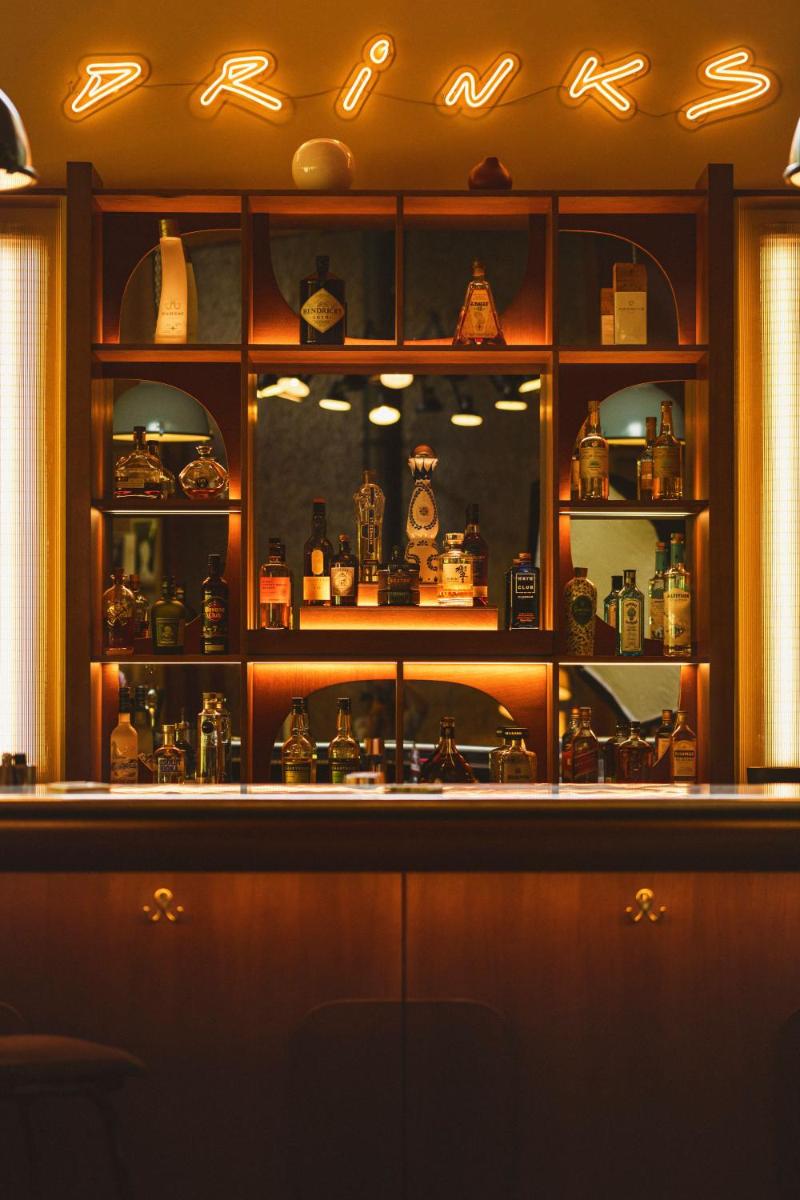 Salon ou bar de l'établissement Big Sky Hotel & Spa