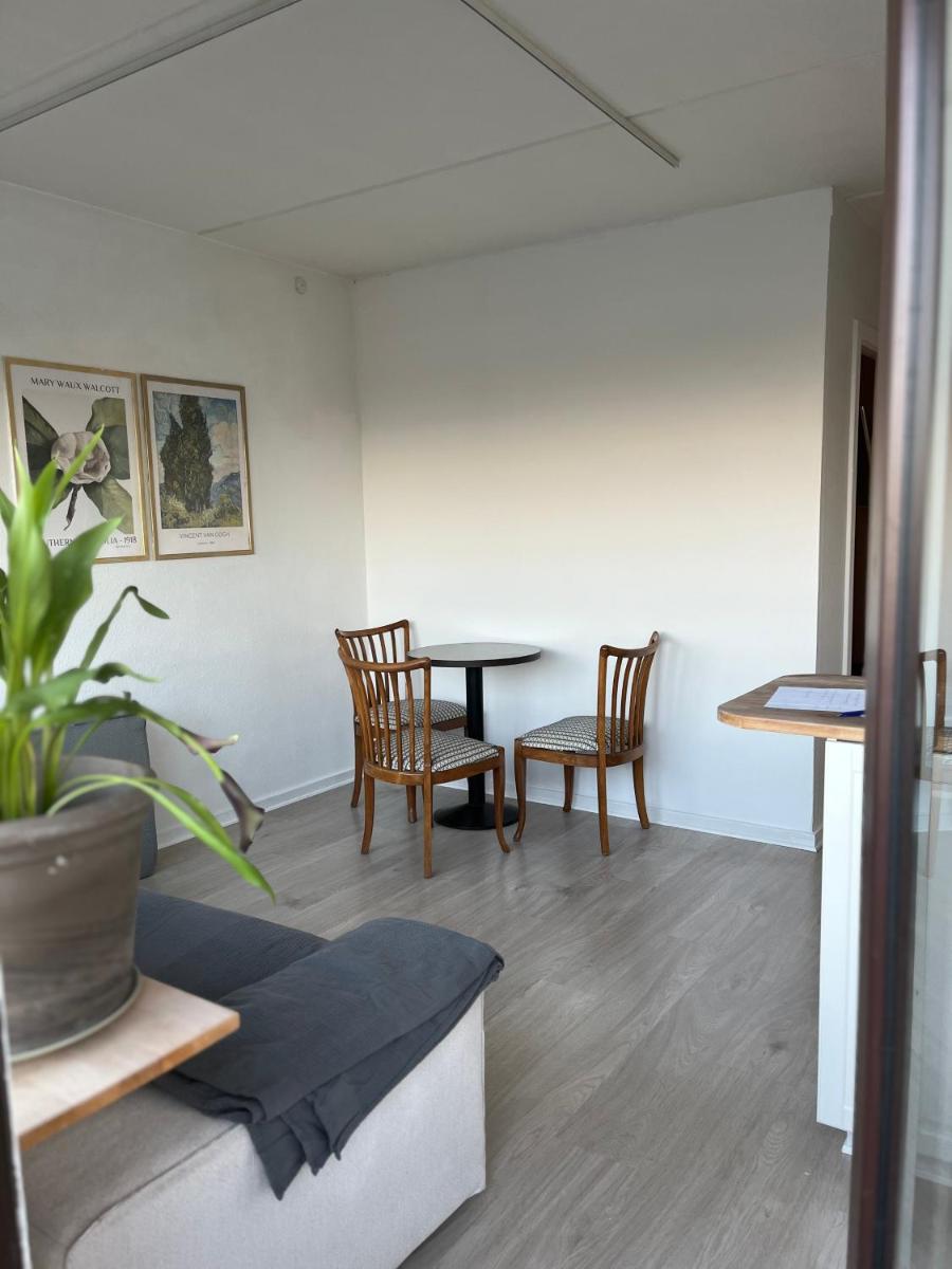 Lille lejlighed tæt på København - Housity