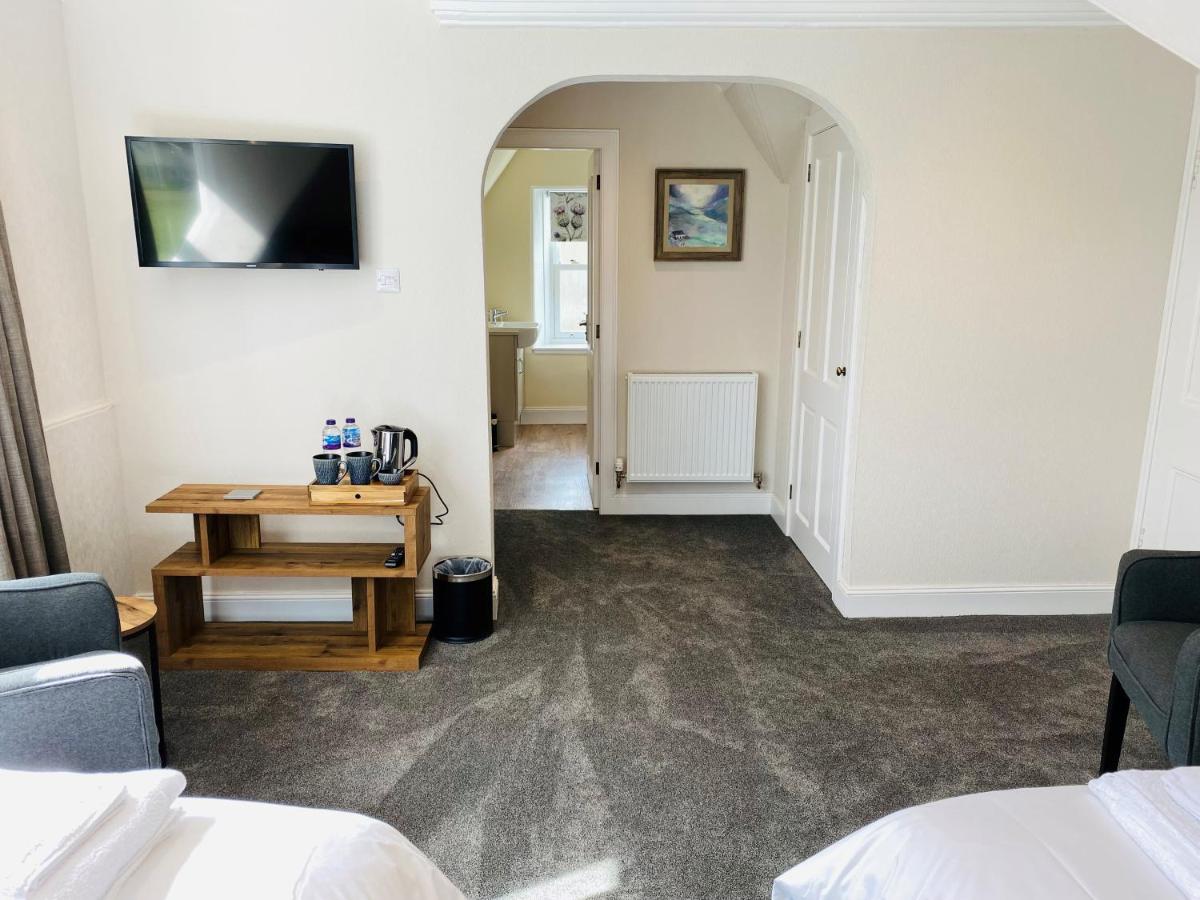 Burnbank Bed and Breakfast - Housity