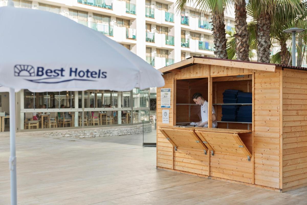 Clientes alojados en Hotel Best Maritim
