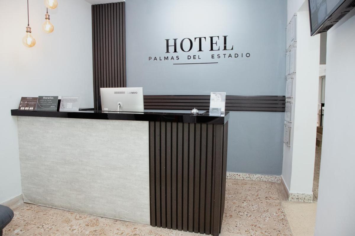 Palmas del Estadio Hotel - Housity
