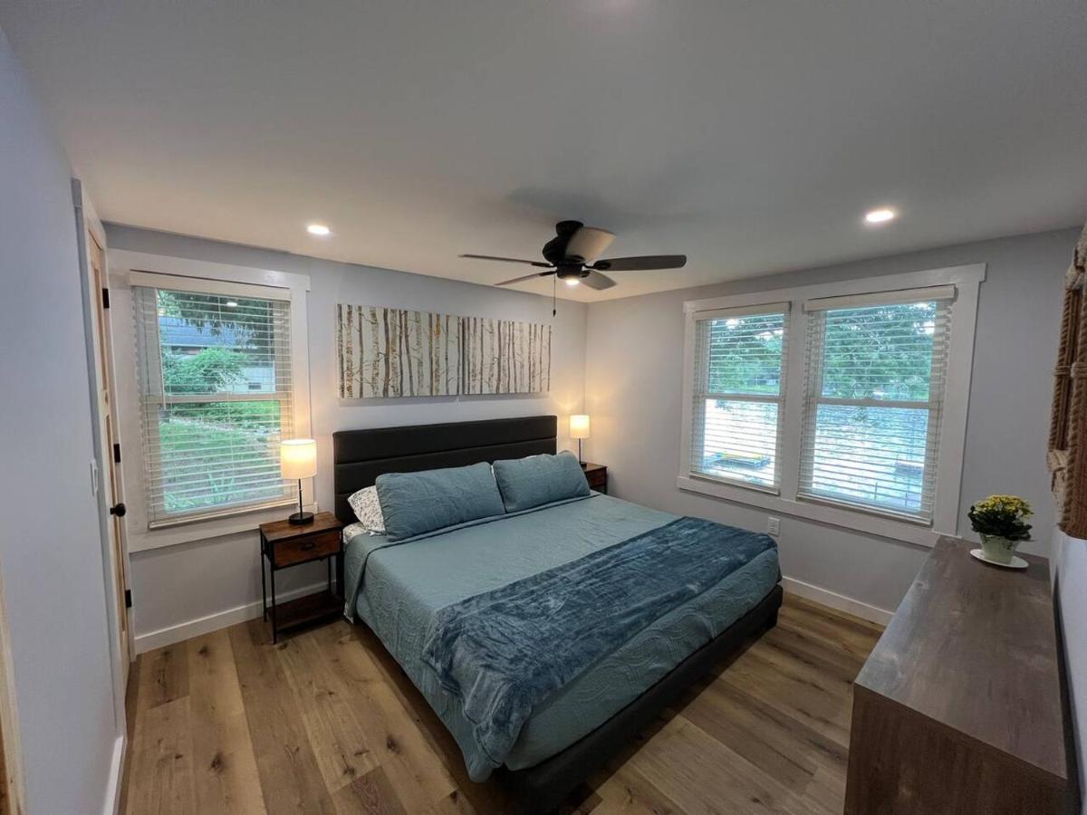 Edgerton Escape 2 on Water with Dock - Housity