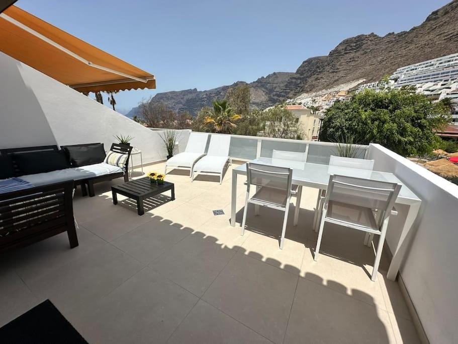 New renovated appartment with beautiful view on cliffs and sea - Housity