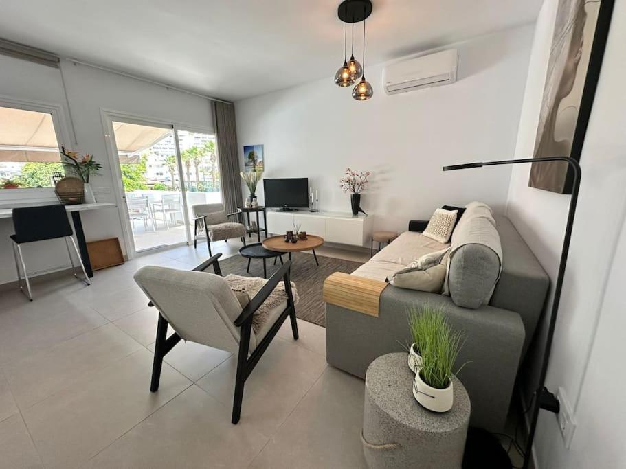 New renovated appartment with beautiful view on cliffs and sea - Hizvo