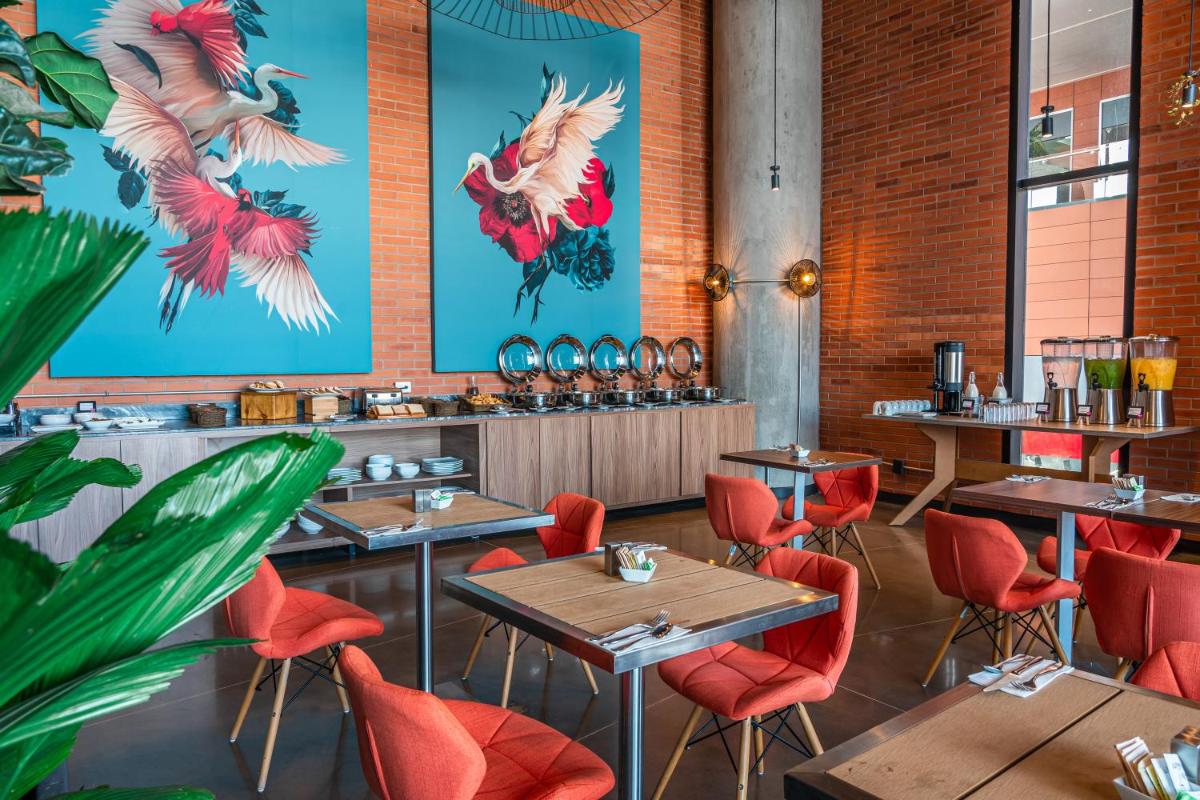 Aloft by Marriott Guadalajara Sur - Housity