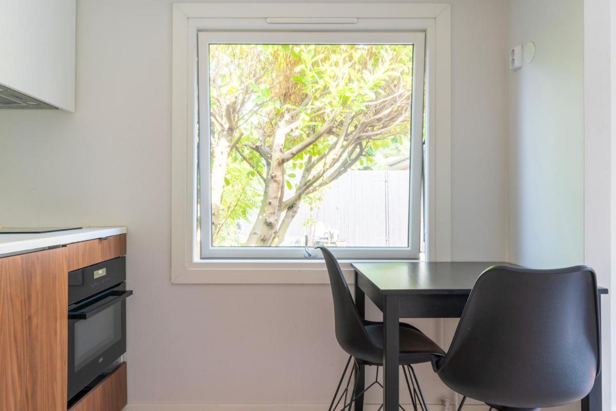Falsterbo Guesthouse - Modern Comfort with Private Patio - Housity