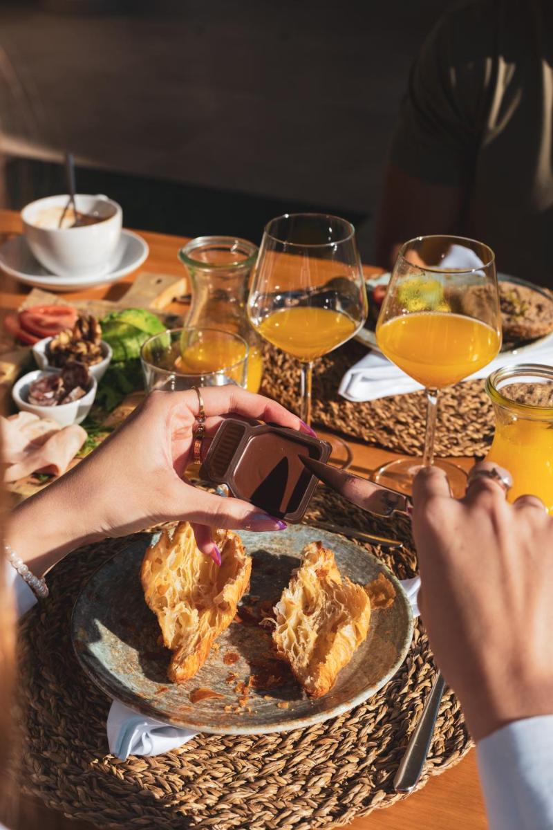 Comida en o cerca de este hotel