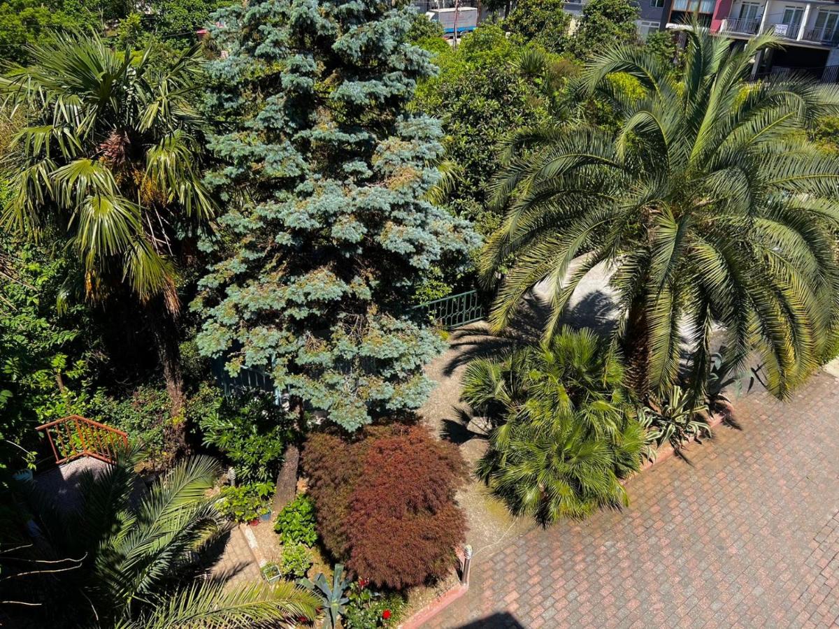 Irakli Guest House - Housity