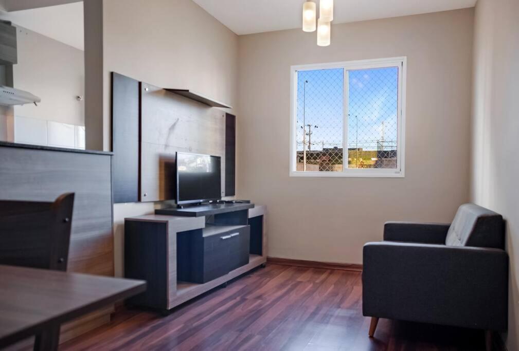 Flex Carapicuiba 2 Quartos Econômico Completo - Housity