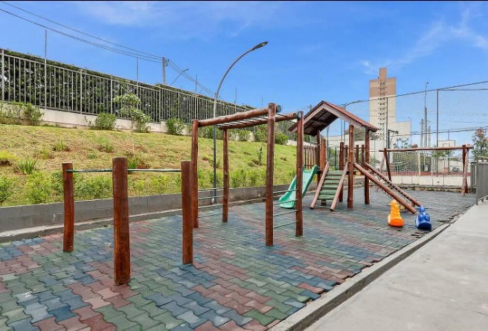 Flex Carapicuiba 2 Quartos Econômico Completo - Housity