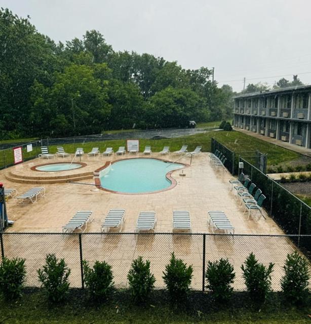 Town Inn - Housity